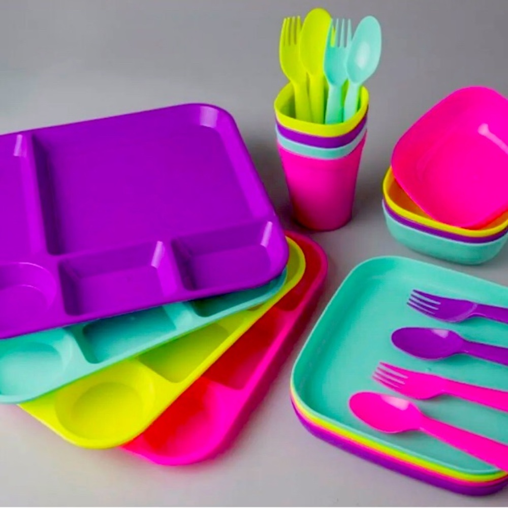 Your Zone 24 pc Kids' Dinnerware Set - New